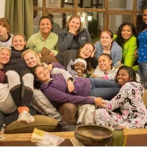 Meet your Posher, Brittney